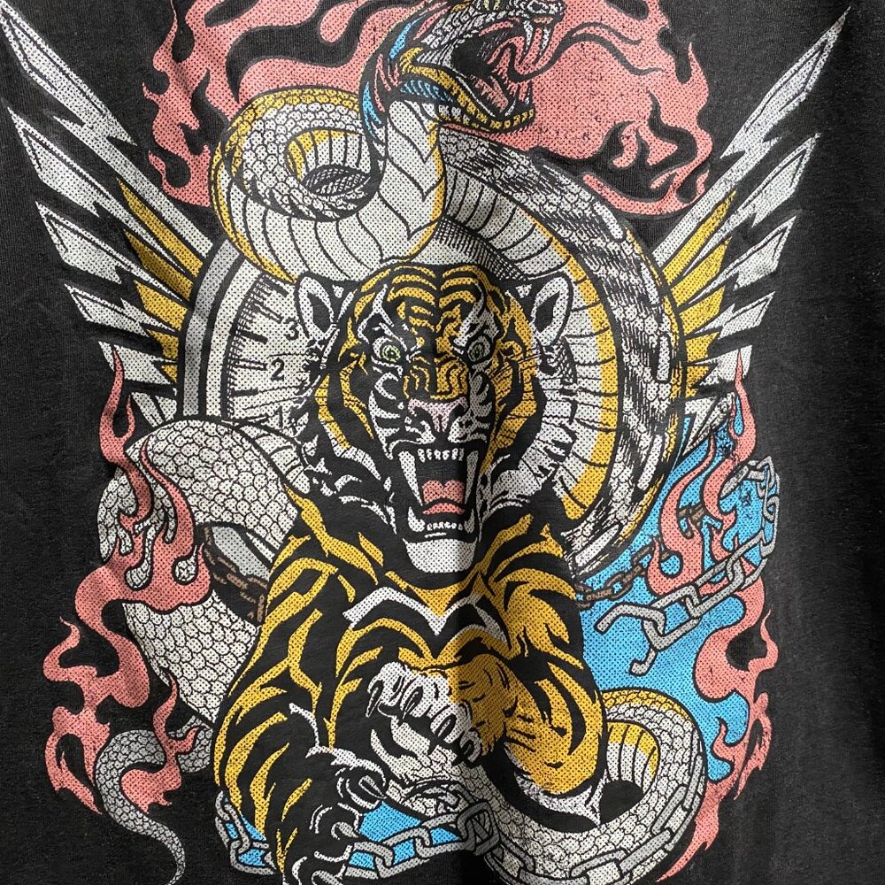 NWT Von Dutch Tiger Snake Bling Logo Graphics Punk Goth Festival Tee T-Shirt S - Picture 3 of 7
